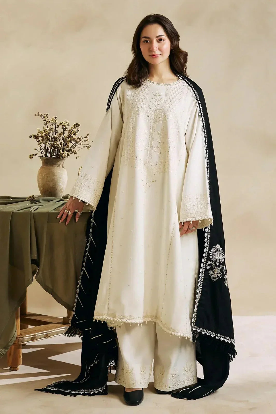 Zara Shahjahan - WOOL MAREENA 3PC EMBROIDERED -KSH5037