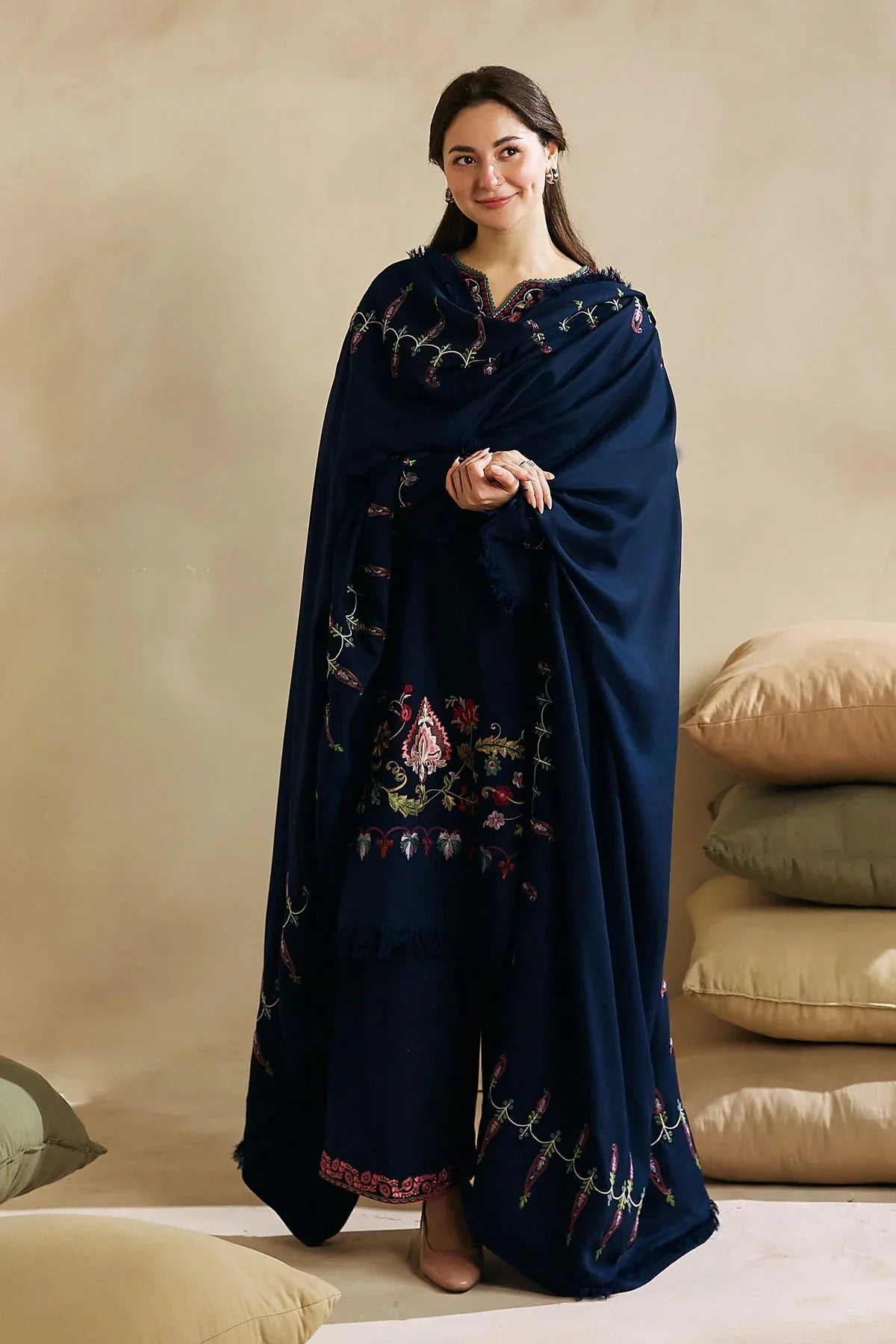 Zara Shahjahan - WOOL MAREENA 3PC EMBROIDERED -KSH5026