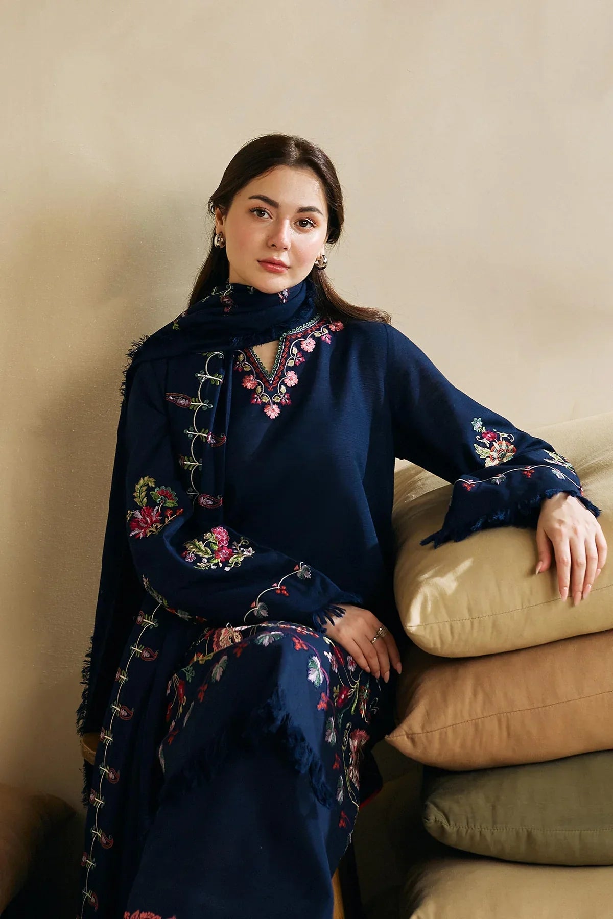 Zara Shahjahan - WOOL MAREENA 3PC EMBROIDERED -KSH5026