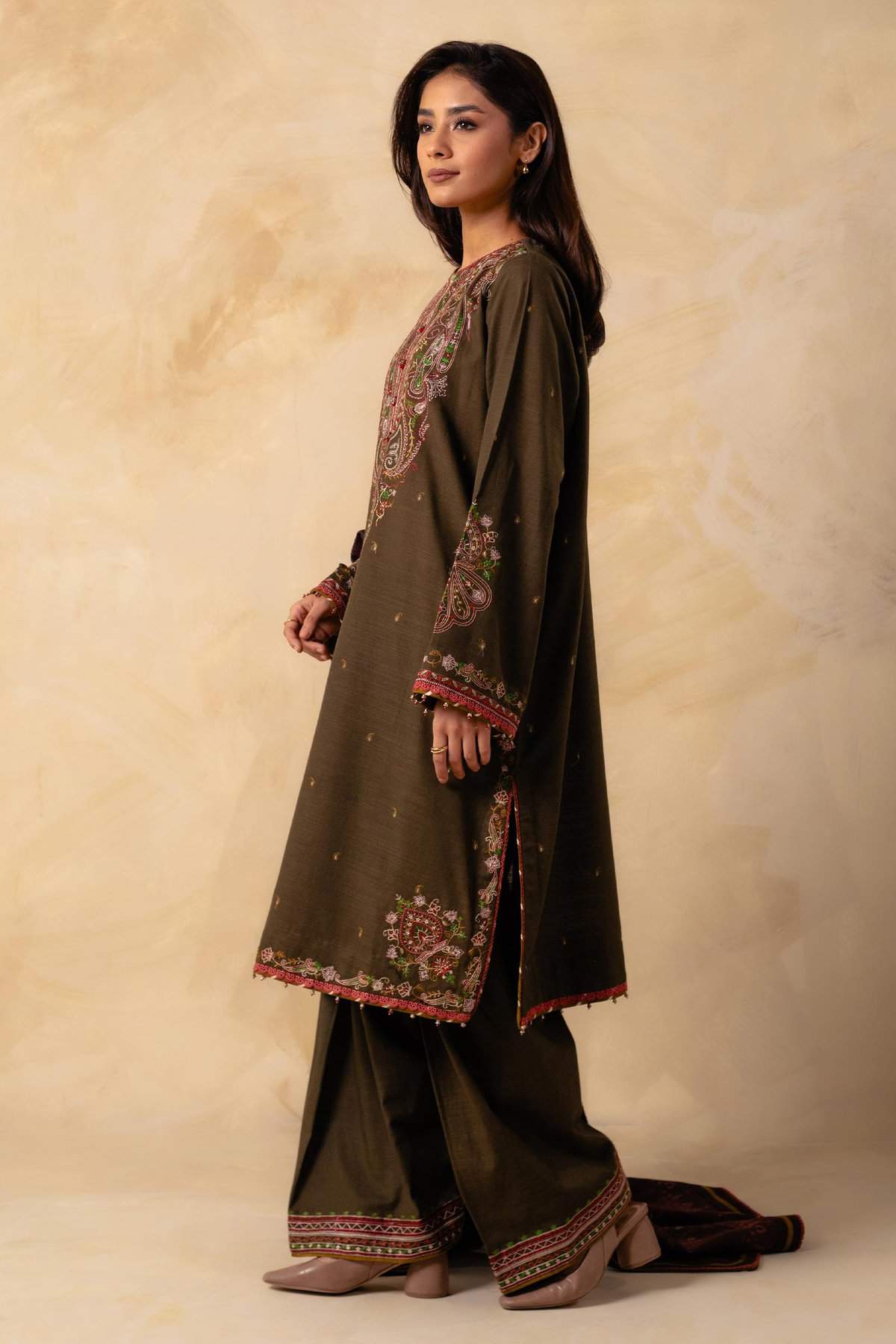 Zara Shahjahan - 3PC Embroided Dhanak Suit -KSH558